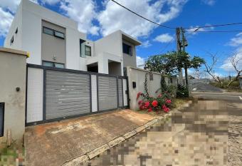 Villa vue 1 C.A.M has Balcony rooms