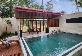 Nalendro Villa Borobudur has Balcony rooms