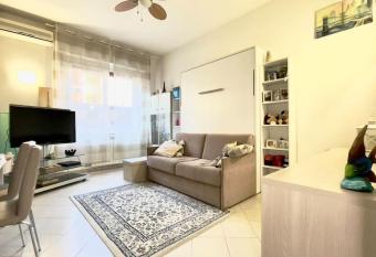 [M1 Sesto Rond  ] - Elegante apt has Balcony rooms