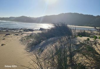 Sandy Toes Airbnb allows 18 year olds to book a room