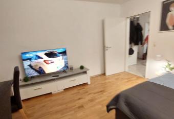 Appartement am Uni Park K  ln S  lz has Balcony rooms