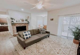 Cozy and Quiet, with Easy Access & Private Garage allows 18 year olds to book a room