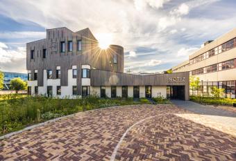 Notiz Hotel Leeuwarden allows 18 year olds to book a room