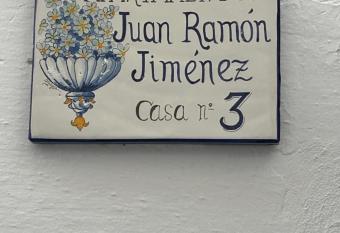 APARTAMENTOS JUAN RAM  N JIM  NEZ 3 has Balcony rooms