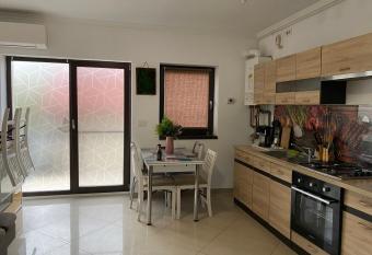 Neptun Residence has Balcony rooms