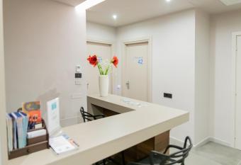 Calypsosuite allows 18 year olds to book a room