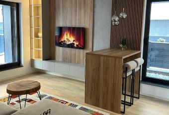 Arbor Apartment has Balcony rooms