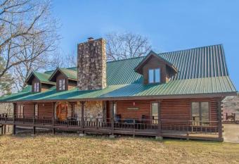 Buffalo River Lodge St Joe Ar allows 18 year olds to book a room