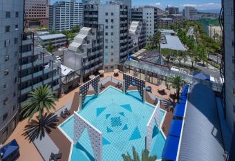 The Residential Suites Fukuoka has Smoking/Balcony rooms