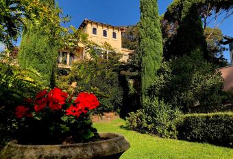 Villa Mallorca has Balcony rooms