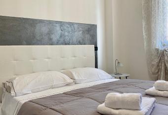 Residence la Lucciola has Balcony rooms