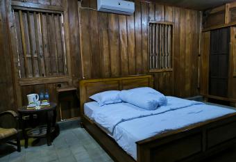 Puri Swantari Javanese Home Stay has Balcony rooms
