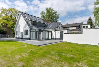 Ferienhaus Aycu allows 18 year olds to book a room