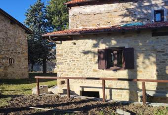 Gnazzano Home 2 has Smoking rooms