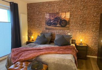 Wild West Appartement has Balcony rooms