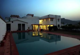 The Vanashva has Balcony rooms