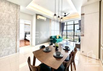 1-5 Guests, 2BR Family Home, Azure Residences PJ-Beside Paradigm Mall - Flexihome MY allows 18 year olds to book a room
