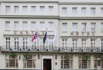 Castle Hotel Windsor allows 18 year olds to book a room