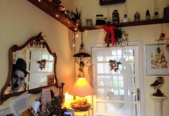 Villa Fedora has Balcony rooms