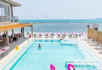 LOVE beach club Koh Samui has Balcony rooms