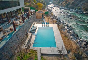 Echor Palm Bliss Riverside Resort & Spa Kasol has Balcony rooms
