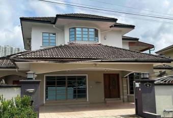 Merdeka 19 has Balcony rooms