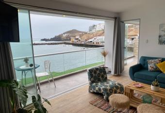 FRENTE AL MAR has Balcony rooms