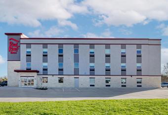 Red Roof Inn Hutchins allows 18 year olds to book a room