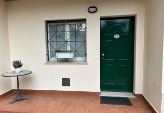 appartamento in villa Nico s Home allows 18 year olds to book a room