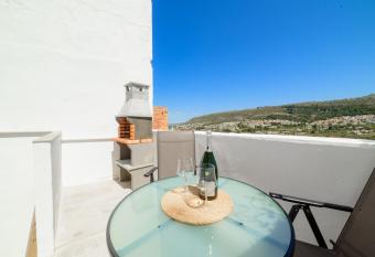 Mirasol has Balcony rooms