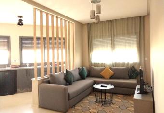 Appart relax a  roport 5 min allows 18 year olds to book a room