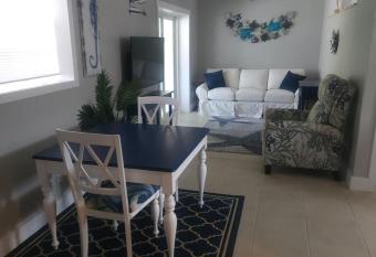So Coastal! Pet friendly and free early check in! has Balcony rooms