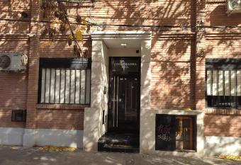 Departamento 2 Habitaciones allows 18 year olds to book a room