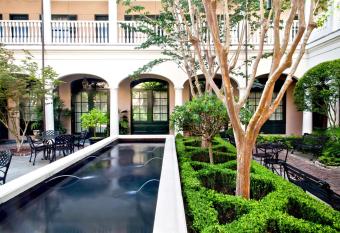 Planters Inn has Balcony rooms