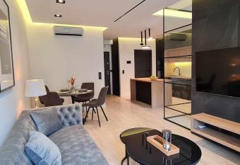 Apartament Zygmuntowski allows 18 year olds to book a room