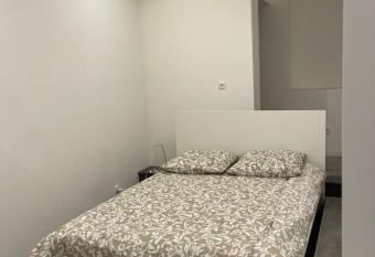 Maison Ornano has Balcony rooms