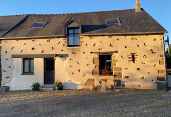 G  te Le Ch  ne dor   has Balcony rooms