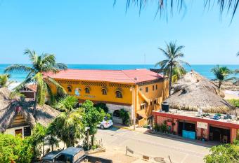 Hotel Para  so del Pescador by Rotamundos has Smoking/Balcony rooms