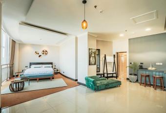 Sanna Boutique Hotel allows 18 year olds to book a room