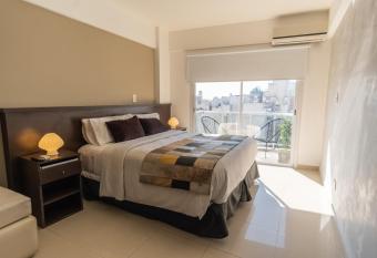 Isi Baires Alquiler Temporario allows 18 year olds to book a room