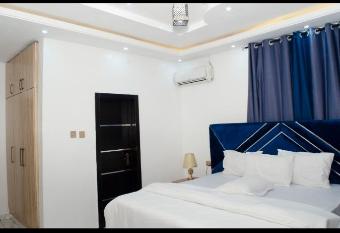 House 1A Boutique Hotel allows 18 year olds to book a room