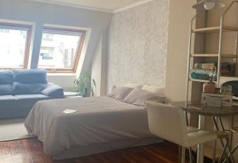 Estudio Plaza El  ptica B&B allows 18 year olds to book a room