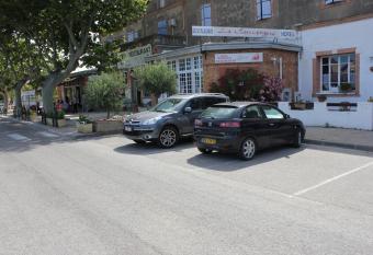 Hotel Restaurant La Camargue has Balcony rooms