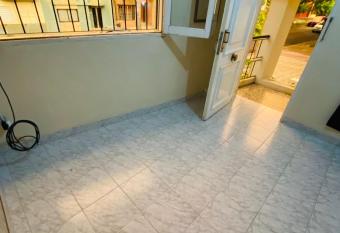 Alquilo monoambiente centrico has Balcony rooms