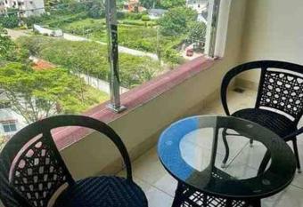 3RD Ave. Beach Apartment Nyali, Mombasa, North Coast allows 18 year olds to book a room