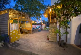 Aloha Surf Hostel allows 18 year olds to book a room