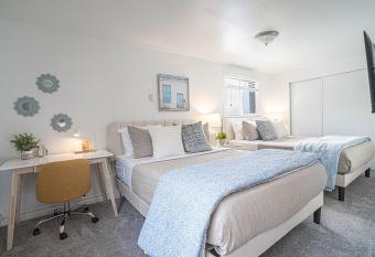 Seaside Serenity 1-BR Apt with peek-a-boo sound views has Balcony rooms