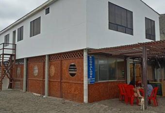 Hospedaje Rulos: Playa Yaya Las Salinas Chilca has Balcony rooms