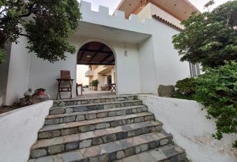 Castro Kerame has Balcony rooms