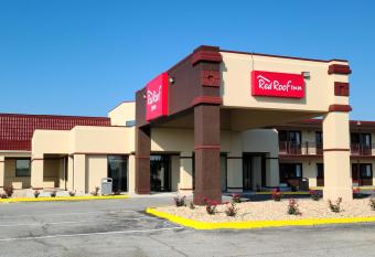 Red Roof Inn Staunton has Smoking rooms